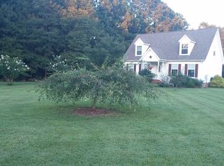 1242 Runnymede Rd, Elberon, VA 23846