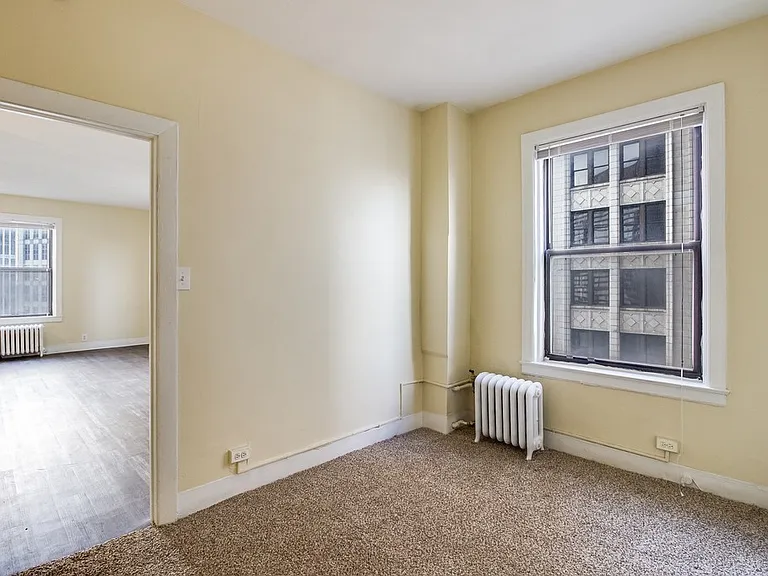 New Cadillac Square Apartments — Photo 5