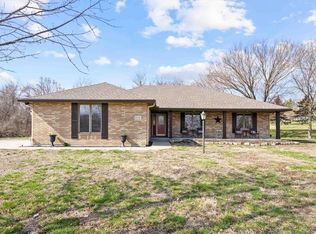 23001 N 147th St, Basehor, KS 66007