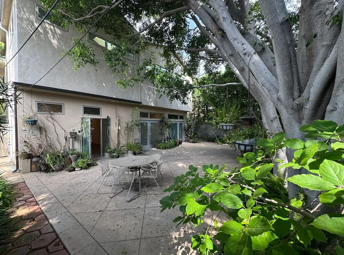 Home-Sweet-Home Vibe in Harper Ave! — Photo 1