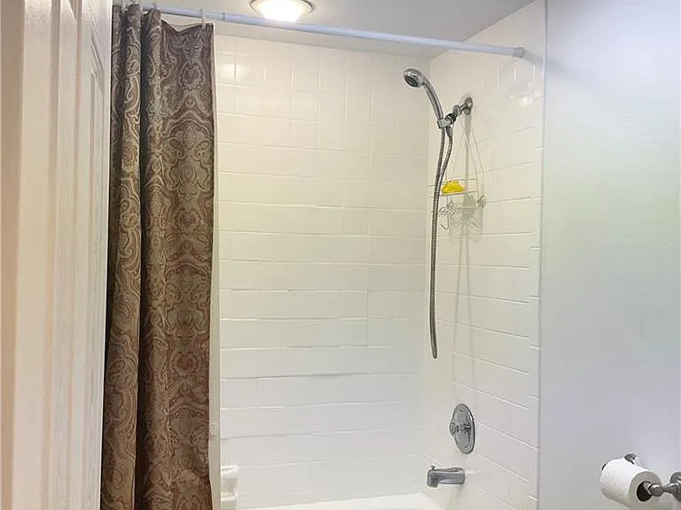 1165 Clam Ct #7 — Photo 20
