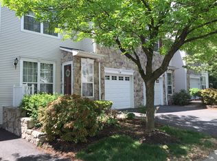 18 Mayflower Dr, Basking Ridge, NJ 07920