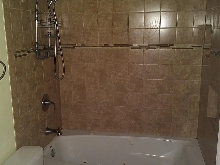 676 Quincy Bridge Ln — Photo 14