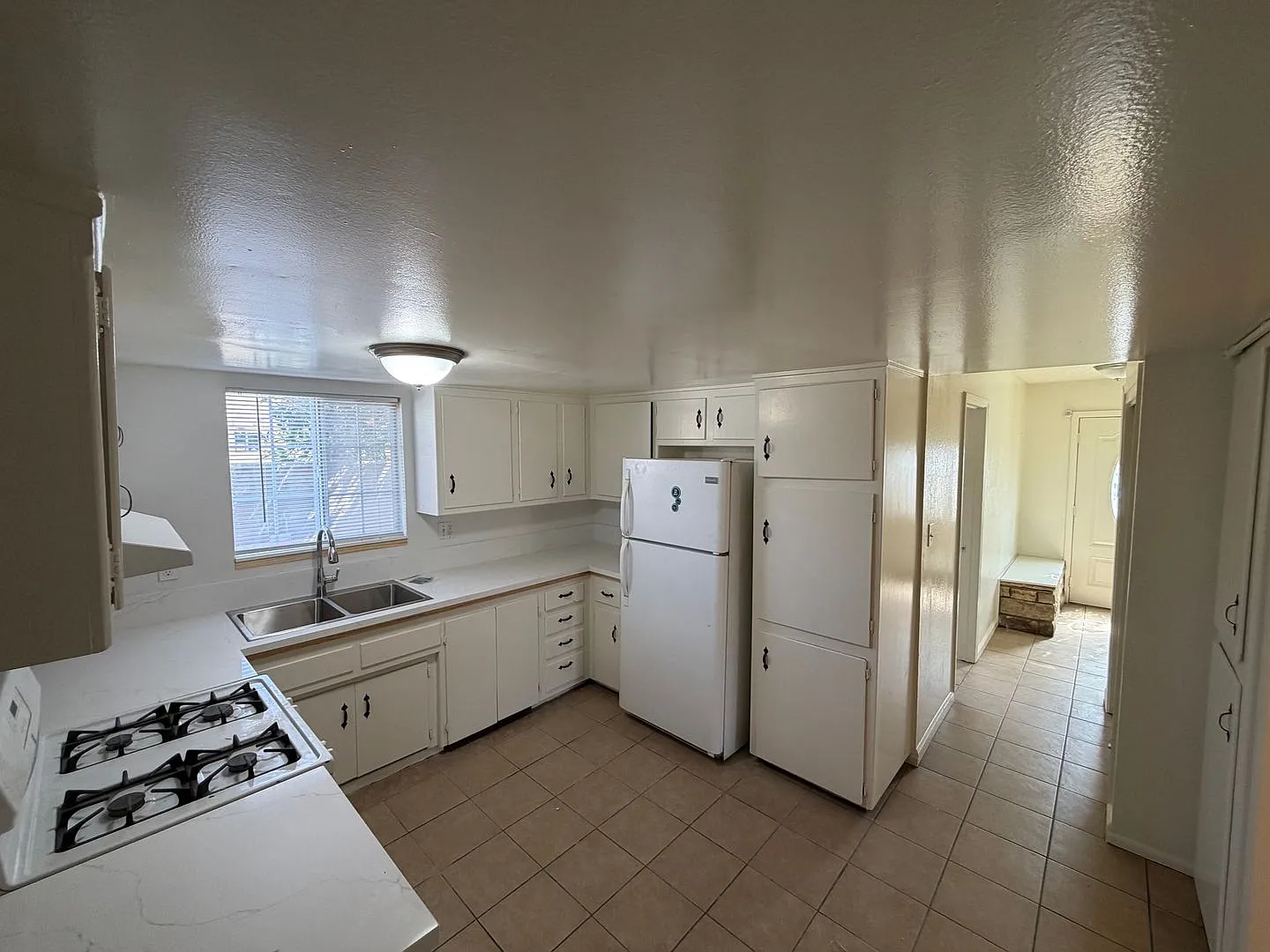 311 E. McElhaney Avenue #A — Photo 2