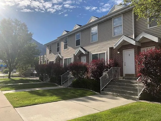 221 W 2230 N #4