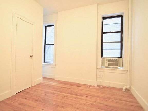 4th image of 1838 A C Powell Blvd APT 6