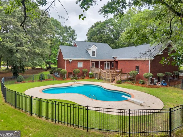 213 Sabre Dr, Bonaire, GA 31005