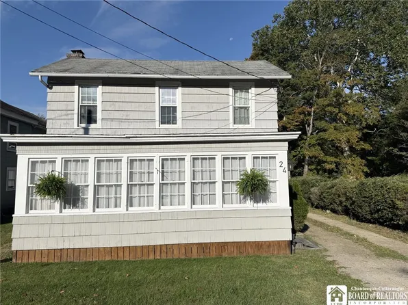 24 Water St, Frewsburg, NY 14738