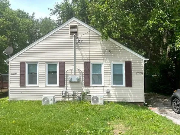 13208 5th St, Grandview, MO 64030