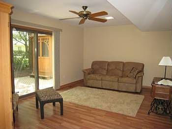 4th image of 893 Asbury Ln