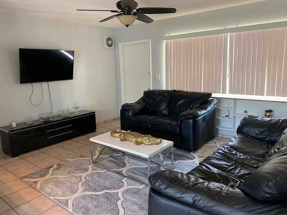 1st image of 2616 NE 30th Pl
