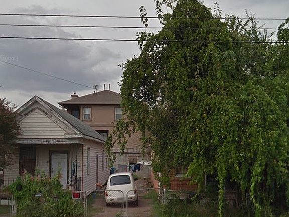 4th image of 1112 Dart St