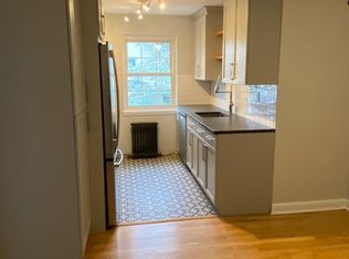22 Hillside Ave #2, Metuchen, NJ 08840