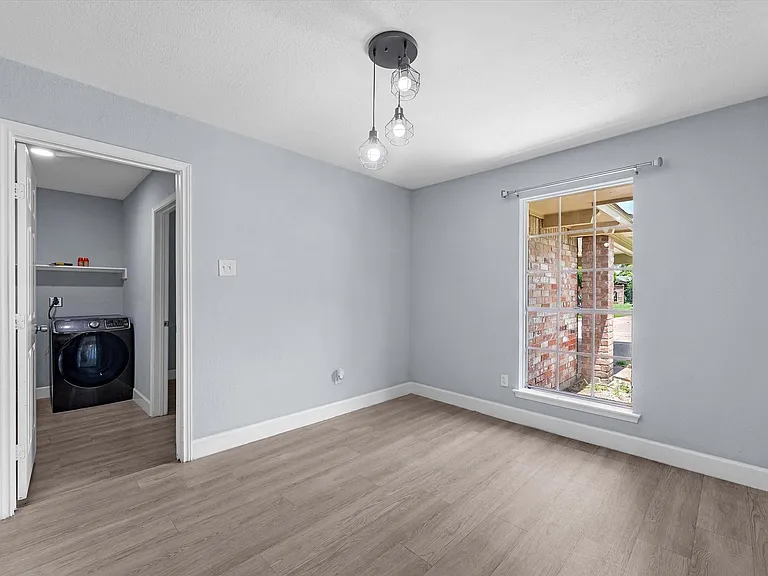 4431 Oak Shadows Dr — Photo 5