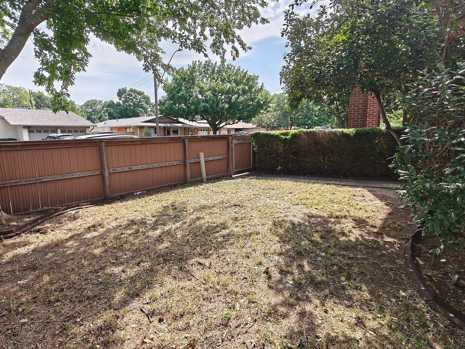 3 bed, 2.5 bath, 1520 sqft, $2,500 — Photo 3