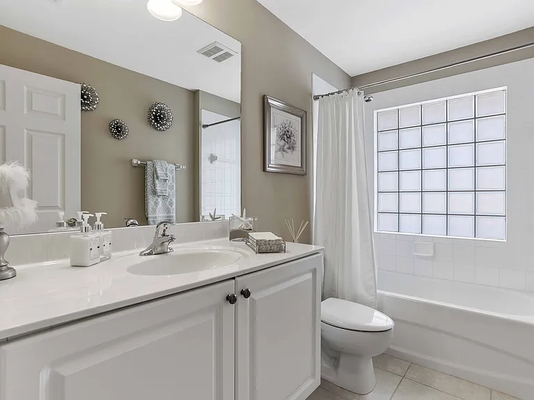 8809 Cascades Isle Blvd — Photo 13