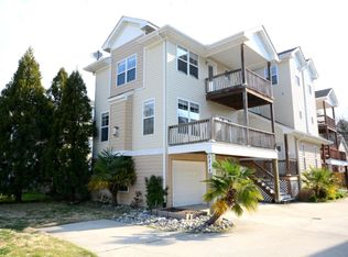 2216 E Berrie Cir, Virginia Beach, VA 23455
