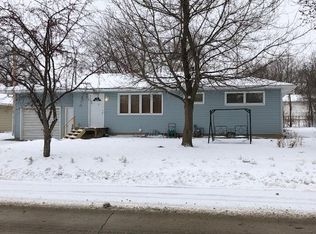 1095 Saint Paul Rd, Owatonna, MN 55060