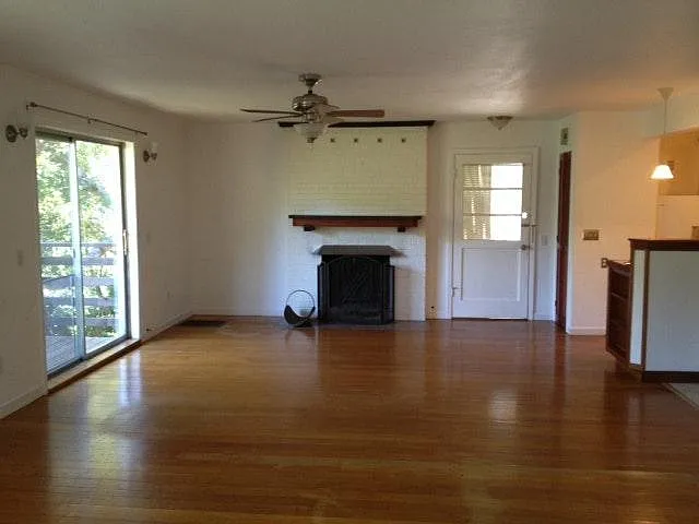 Living/dining room