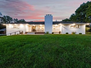 3950 Harris Ln, West Bloomfield, MI 48323