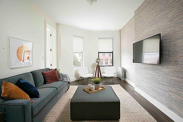 1st image of 439 Jefferson Ave #6