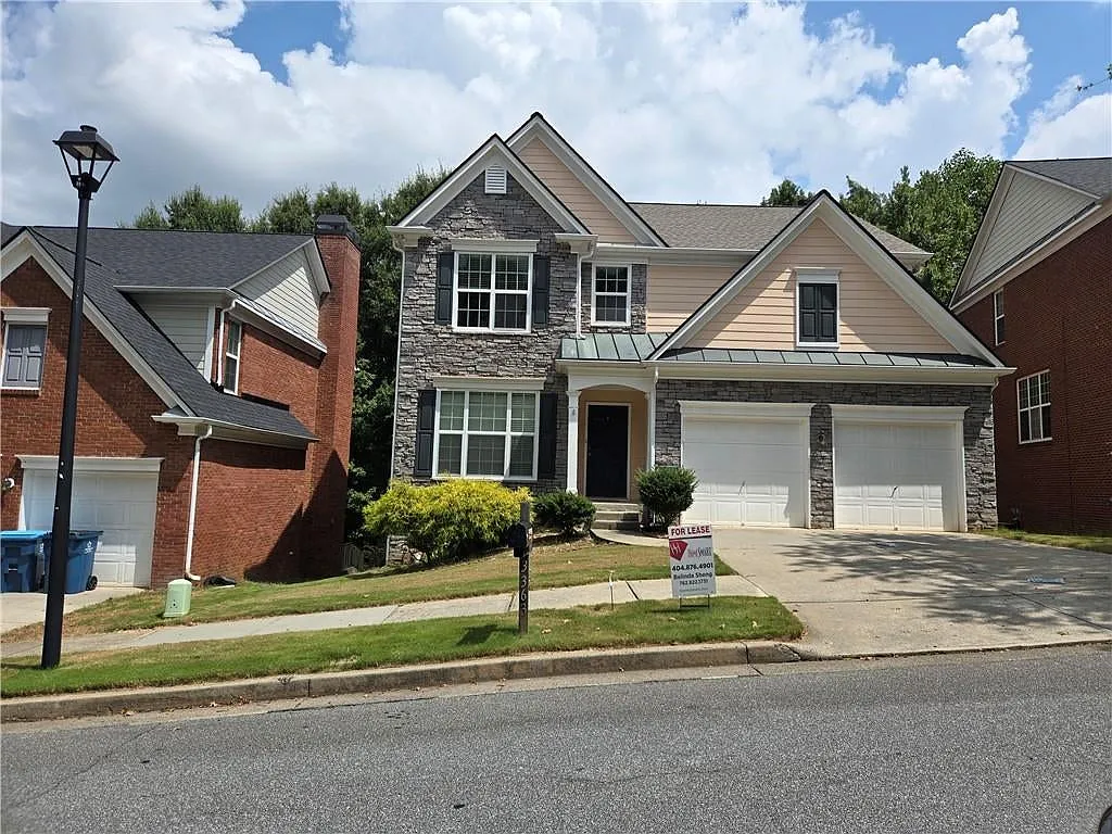 4 bed, 2.5 bath, 2154 sqft, $2,590 — Photo 2
