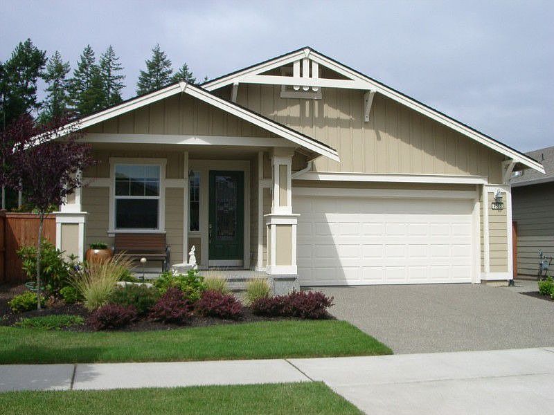 The Independance floor plan has two bed rooms and a den, Nine foot ceilings, Enjoy your front porch 