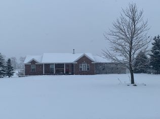 4173 Clements Ln, Eaton Rapids, MI 48827