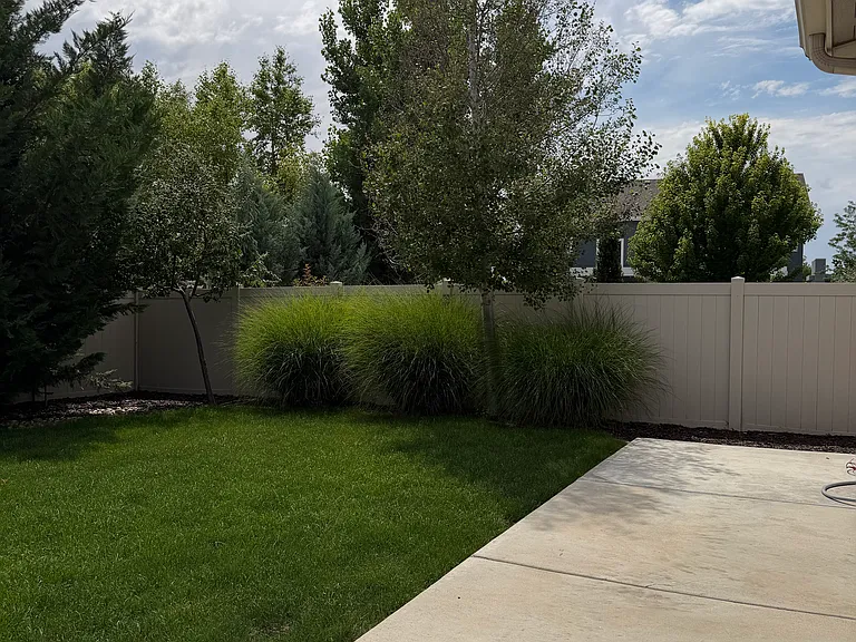 5493 W Los Flores St — Photo 21