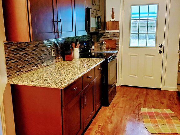 4th image of 205 McLemore Dr