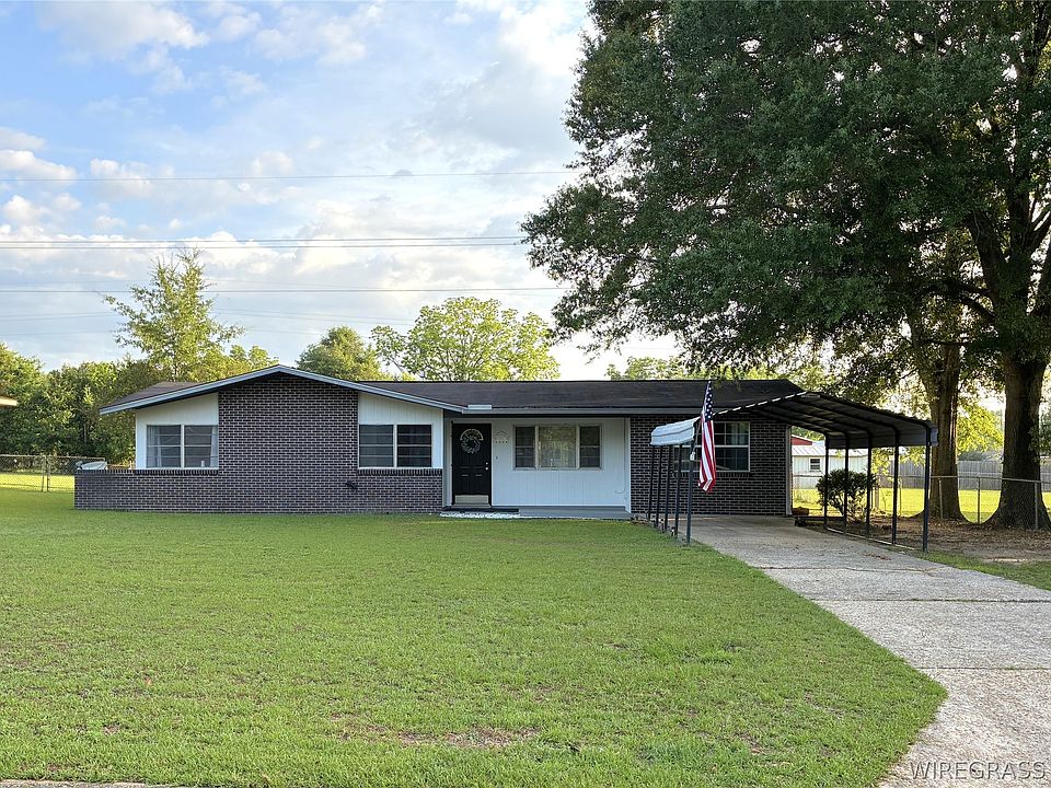 1st image of 221 Plaza Dr