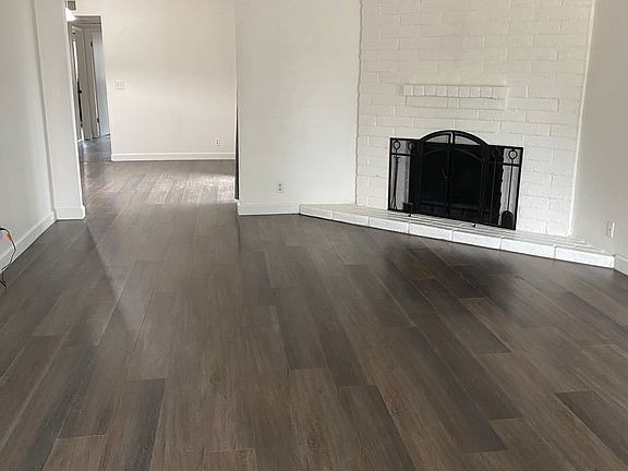 2nd image of 5964 Moss Creek Cir