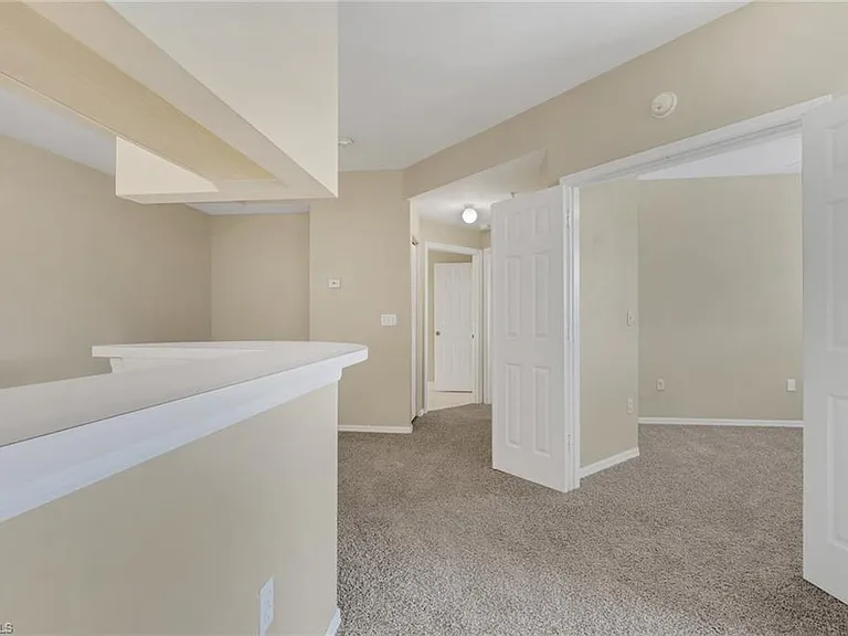 6321 Aragon Way #206 — Photo 7