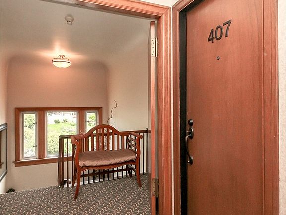 5th image of 301 N Tacoma Ave Unit 407