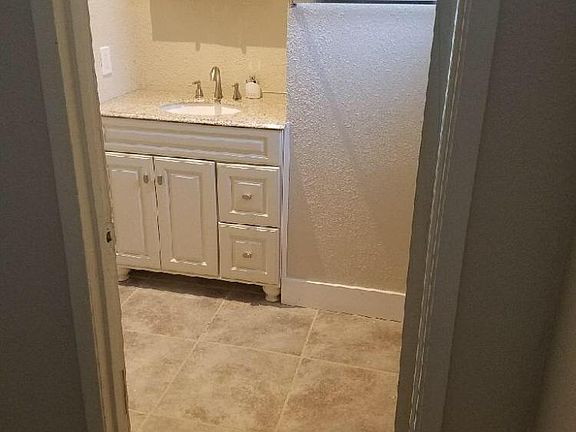 2nd image of 2961 Portsmouth Dr APT 1