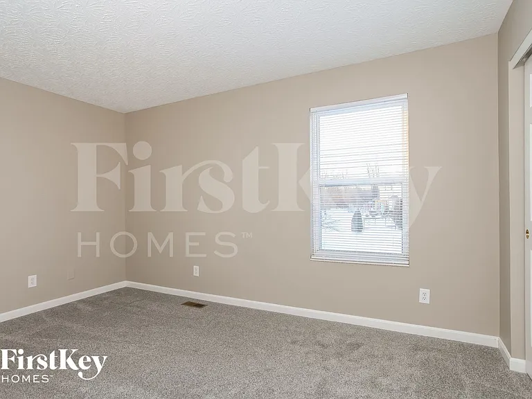 26 Forest Pond Dr — Photo 11
