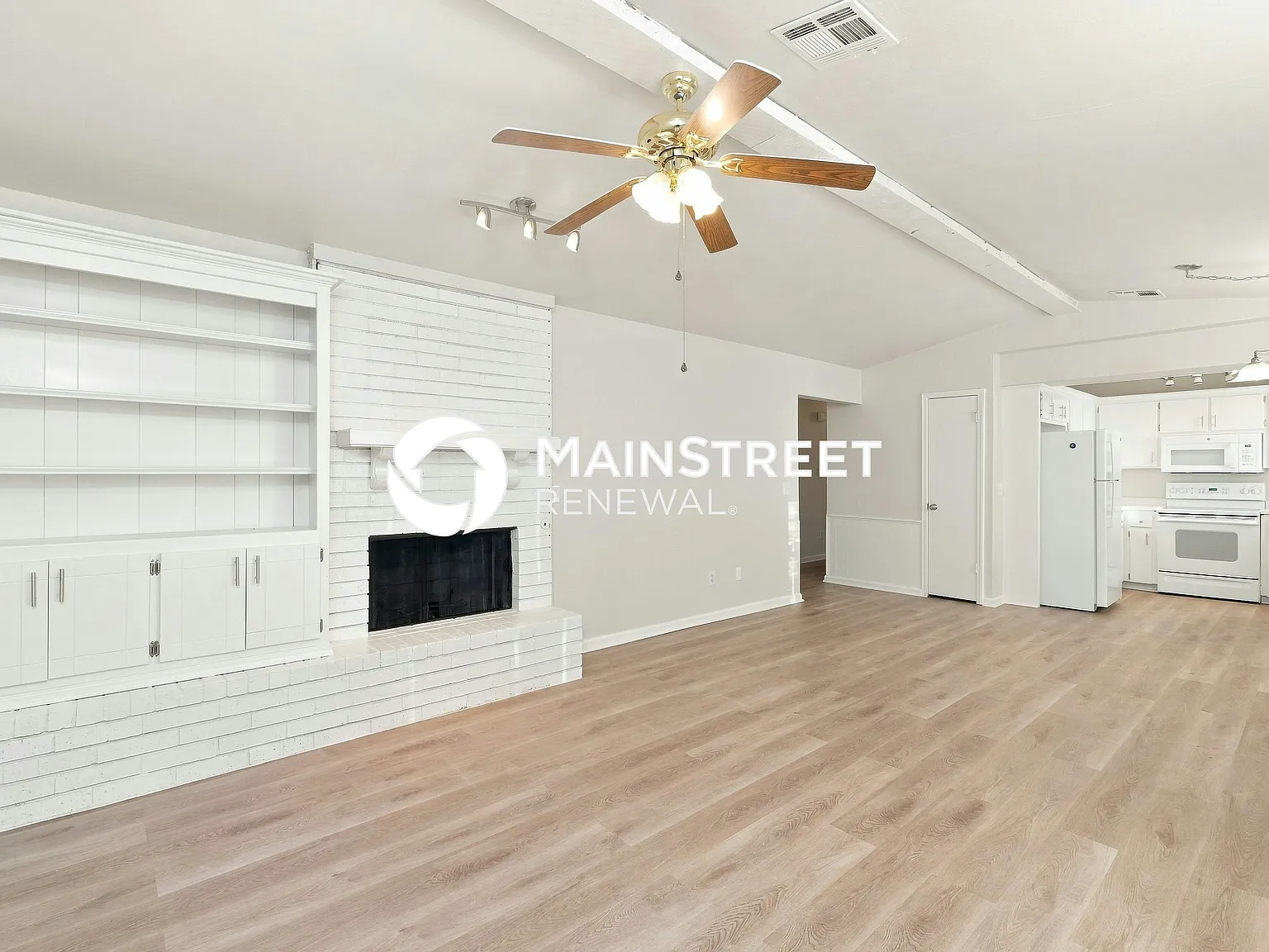 1816 Michell Dr — Photo 4