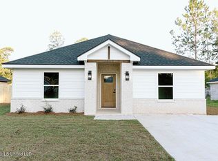 1808 Barracuda Dr, Gautier, MS 39553