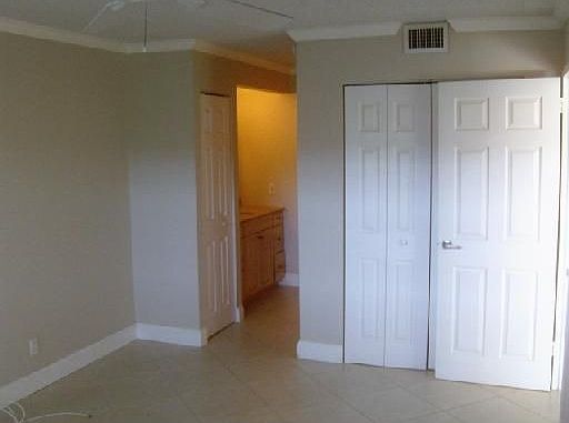 5th image of 3000 NE 5th Ter APT 313