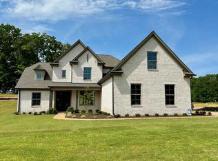 27 Larkhaven Loop, Jackson, TN 38305