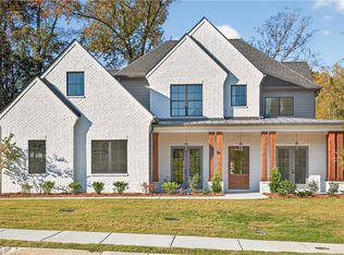 3906 Town Farms Dr, Peachtree Corners, GA 30092