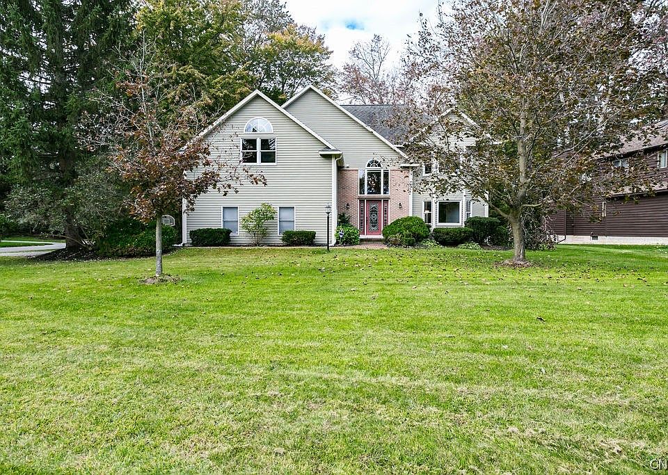 1st image of 107 Scottsdale Cir
