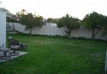 2nd image of 463 W Los Angeles Dr