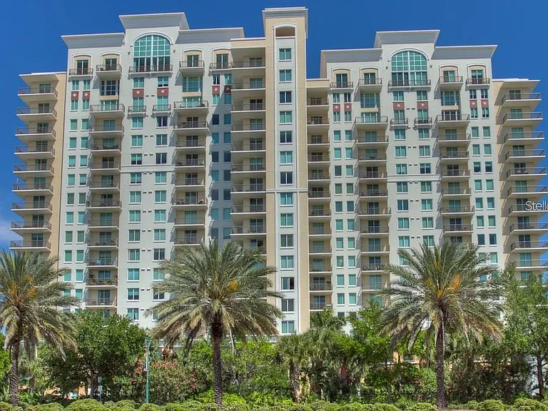 800 N Tamiami Trl #905 — Photo 1