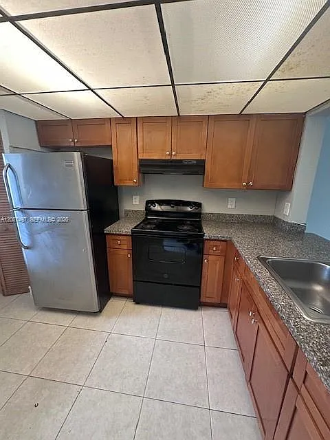 $2,400 20725 NE 8th CT # 106-11 — Photo 1