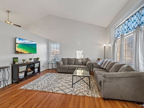 2nd image of 3630 Arlington Ct