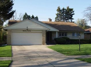 5141 Farwell Ave, Skokie, IL