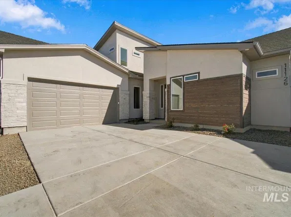 11126 S Corballis Ln, Kuna, ID 83634