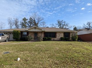621 Deer Dr, Greenville, TX 75402