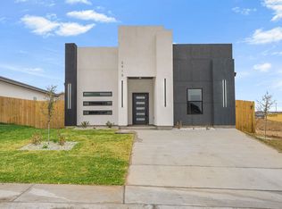 2918 Coventry Dr, Laredo, TX 78046